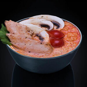 Суп Том ям с курицей