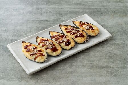 Запеченные мидии