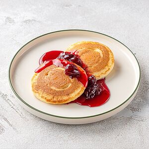 Панкейки с вишнёвым вареньем