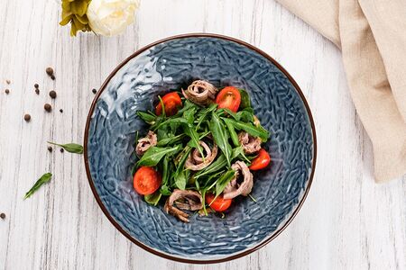 Салат с ростбифом и овощами