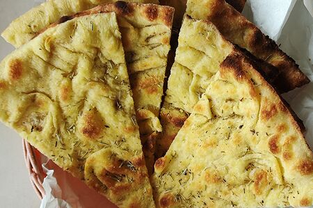 Фокачча с розмарином