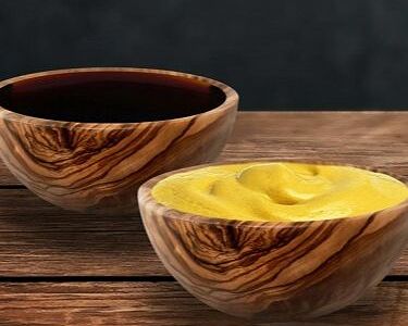 Соус соевый и соус горчичный