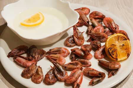 Креветки пивные жареные 