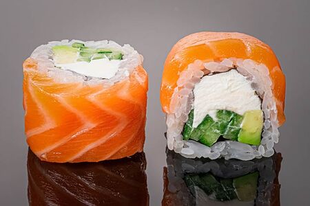 Ролл Филадельфия Классик с лососем