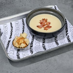 Сливочно-сырный суп с беконом