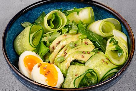 Зеленый салат