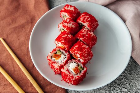 Ролл Филадельфия масаго