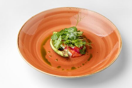 Авокадо, форель, страчателла, соус Унаги, красная икра