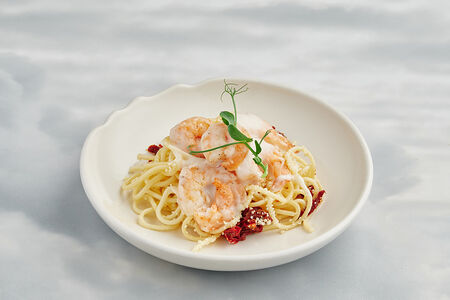 Паста с креветками в сливочном соусе