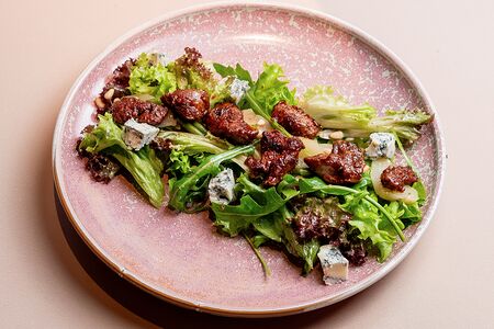 Теплый салат с куриной печенью