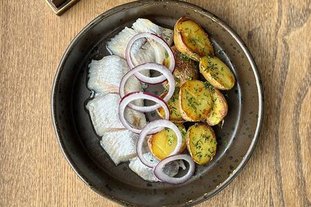 Селедочка с картошкой