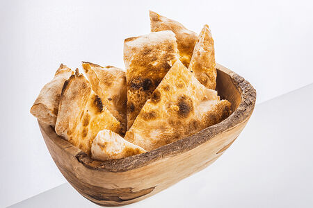 Фокачча на оливковом масле с пармезаном