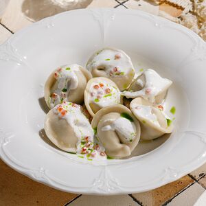 Пельмени с рыбой и красной икрой