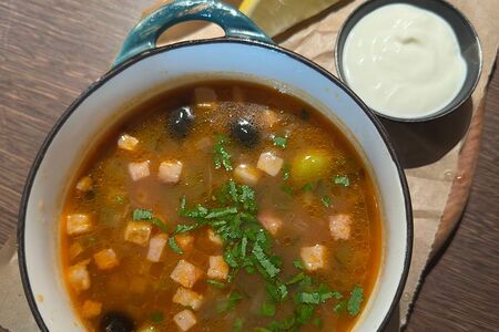 Солянка сборная мясная