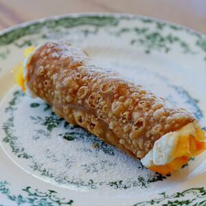 Канноли с домашними цукатами