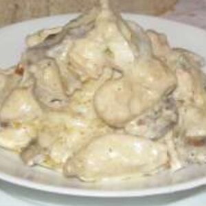 Фрикасе с курицей и грибами