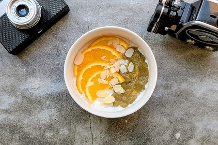 Рисовая каша с соусом матча