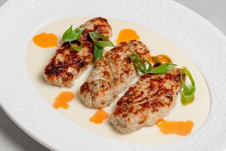 Кюфта из индейки с сырно-сливочным соусом