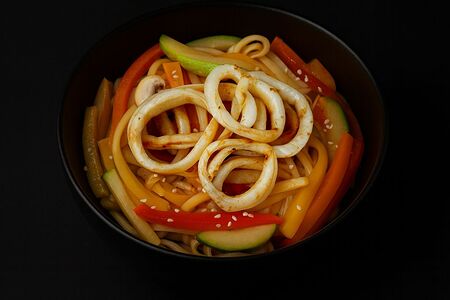 Удон с кальмаром