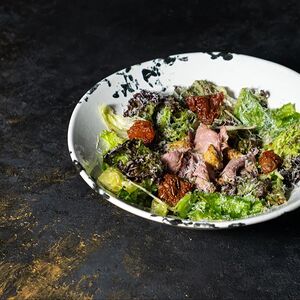 Салат с ростбифом