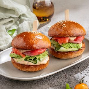 Мини-бургеры с лососем