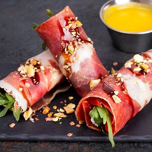 Закуска из хамона