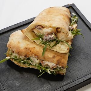 С креветкой в сливочном соусе и вялеными томатами