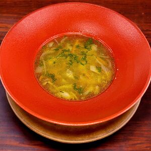 Суп куриный с домашней лапшой