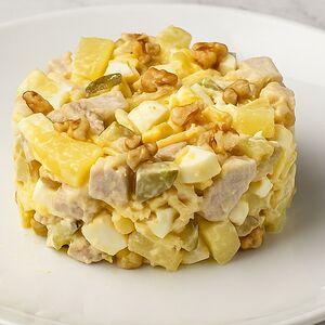 Салат Курица с ананасами