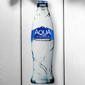 Вода Аква Минерале газированная 