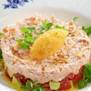 Риет из форели с тартаром из авокадо