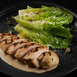 Куриная грудка с соусом вителло-тоннато