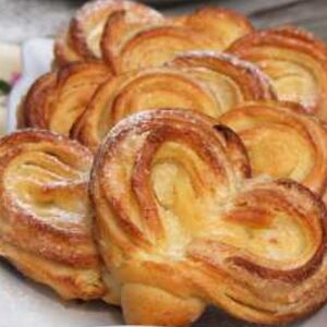 Булочка с творогом 