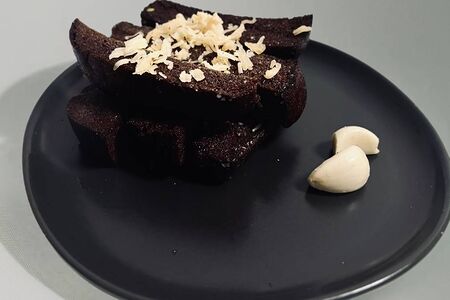 Гренки с чесноком и сыром 