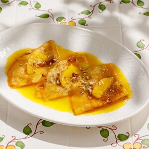 Креп сюзетт с апельсиновым соусом