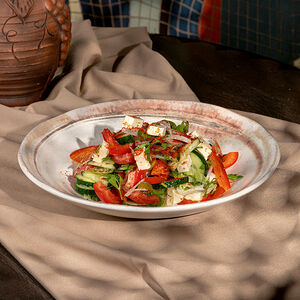 Салат овощной с брынзой