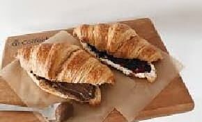 Круассан с нутеллой