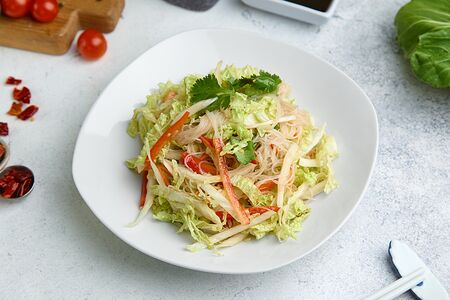 Салат по-пекински с фунчозой