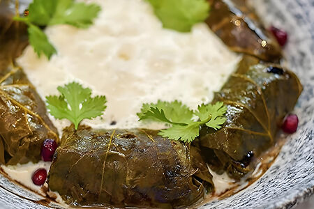 Долма с каспийской осетриной