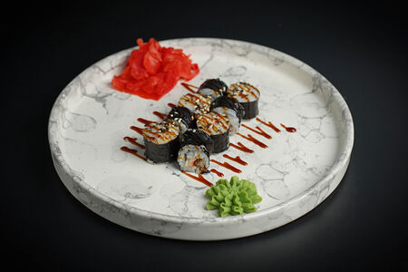 Ролл с угрем