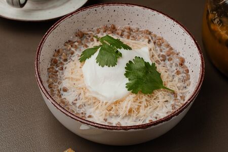 Гречка с пармезаном на топленом молоке 