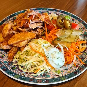 Шаверма на тарелке