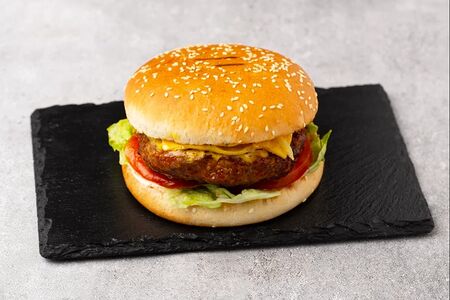 Хитбургер классический с телятиной