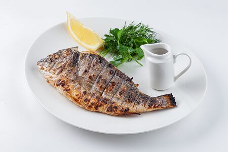 Дорадо на мангале