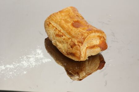 Слойка с  сыром