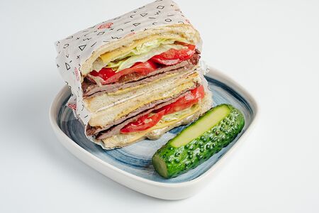 Бутер, рваная говядина, ранч соус