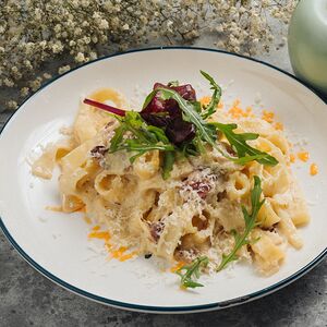 Нежная карбонара в сливочном соусе с пармезаном 