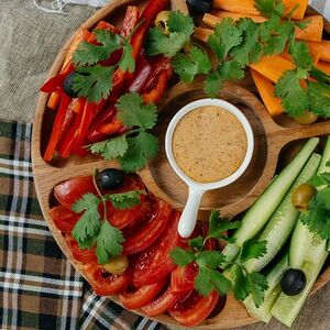 Доска овощей и зелени