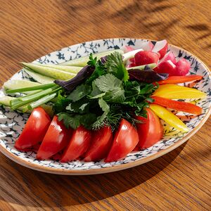 Сезонные овощи и зелень