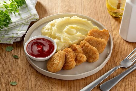 Наггетсы куриные с картофельным пюре